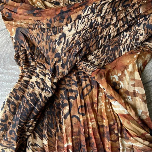 Laura Leopard Print Raffle  Blouse - Picture 13 of 16